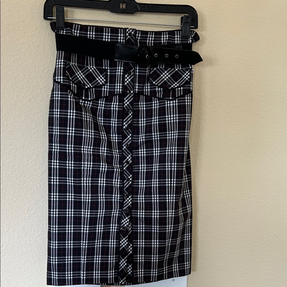 NWT BEBE Black Red and White Plaid Belted Western Pencil Skirt 8